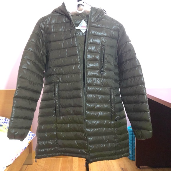 Puffy winter jacket - Picture 2 of 7